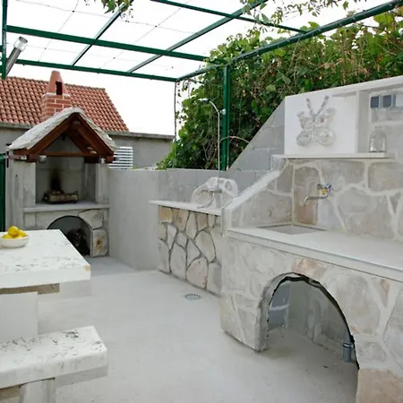 Pensionat Menego 3*
