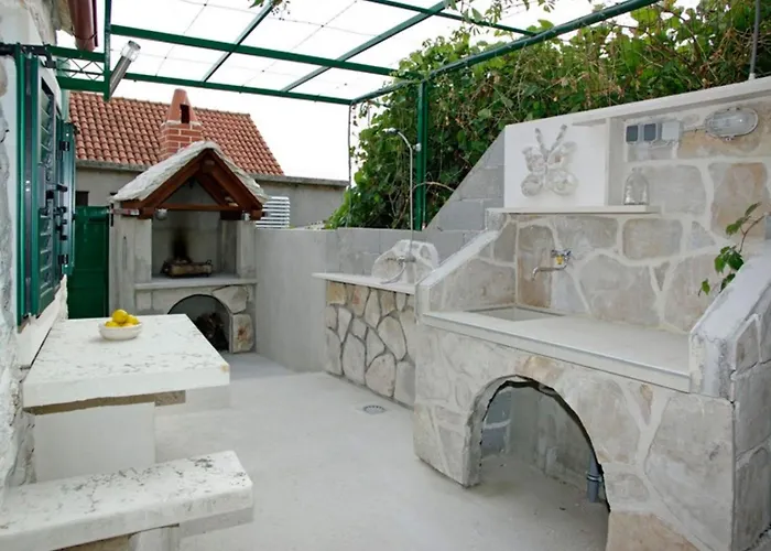 Pensionat Menego 3*